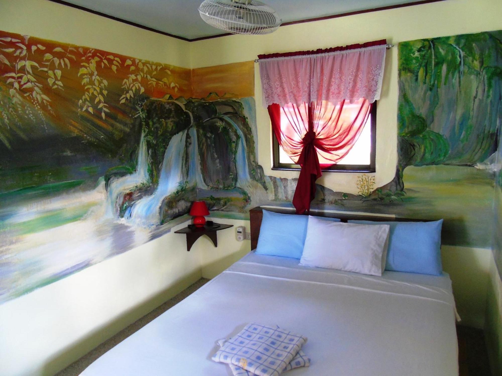 Phaidon Beach Resort Pandan Room photo