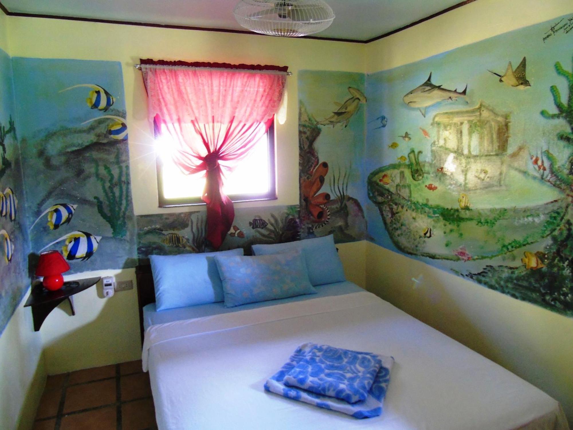 Phaidon Beach Resort Pandan Room photo